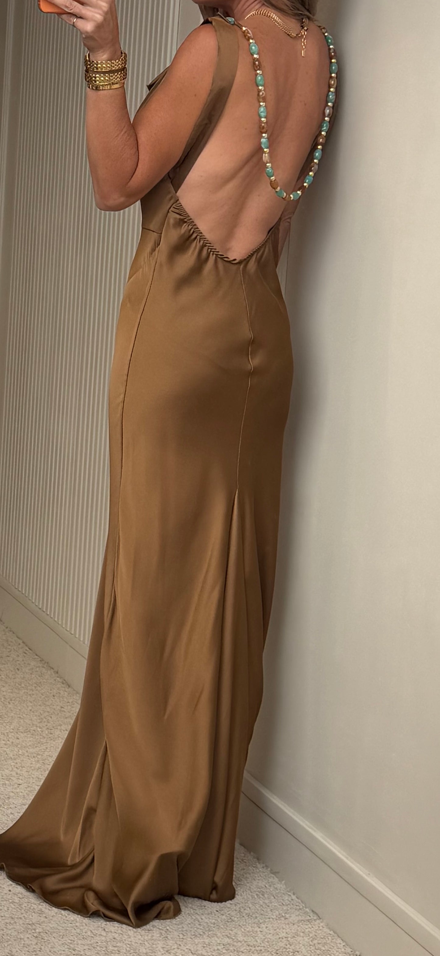 Robe Ora